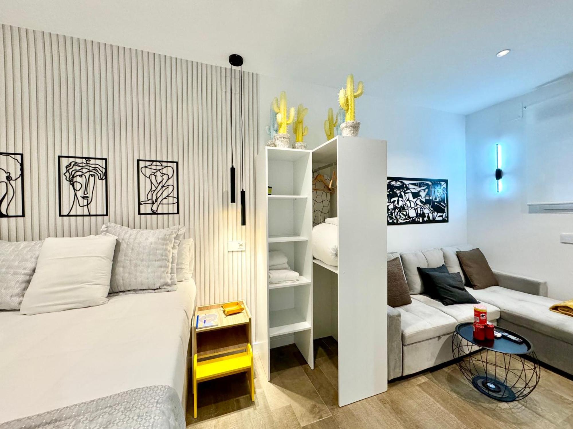 Luxury Flat City Center Full Equipe Non Touristic マドリード エクステリア 写真