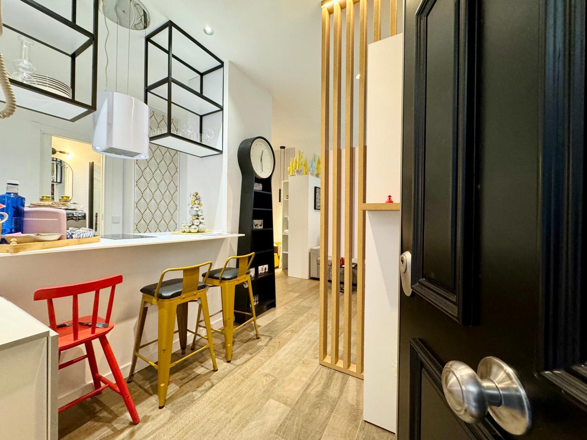 Luxury Flat City Center Full Equipe Non Touristic マドリード エクステリア 写真