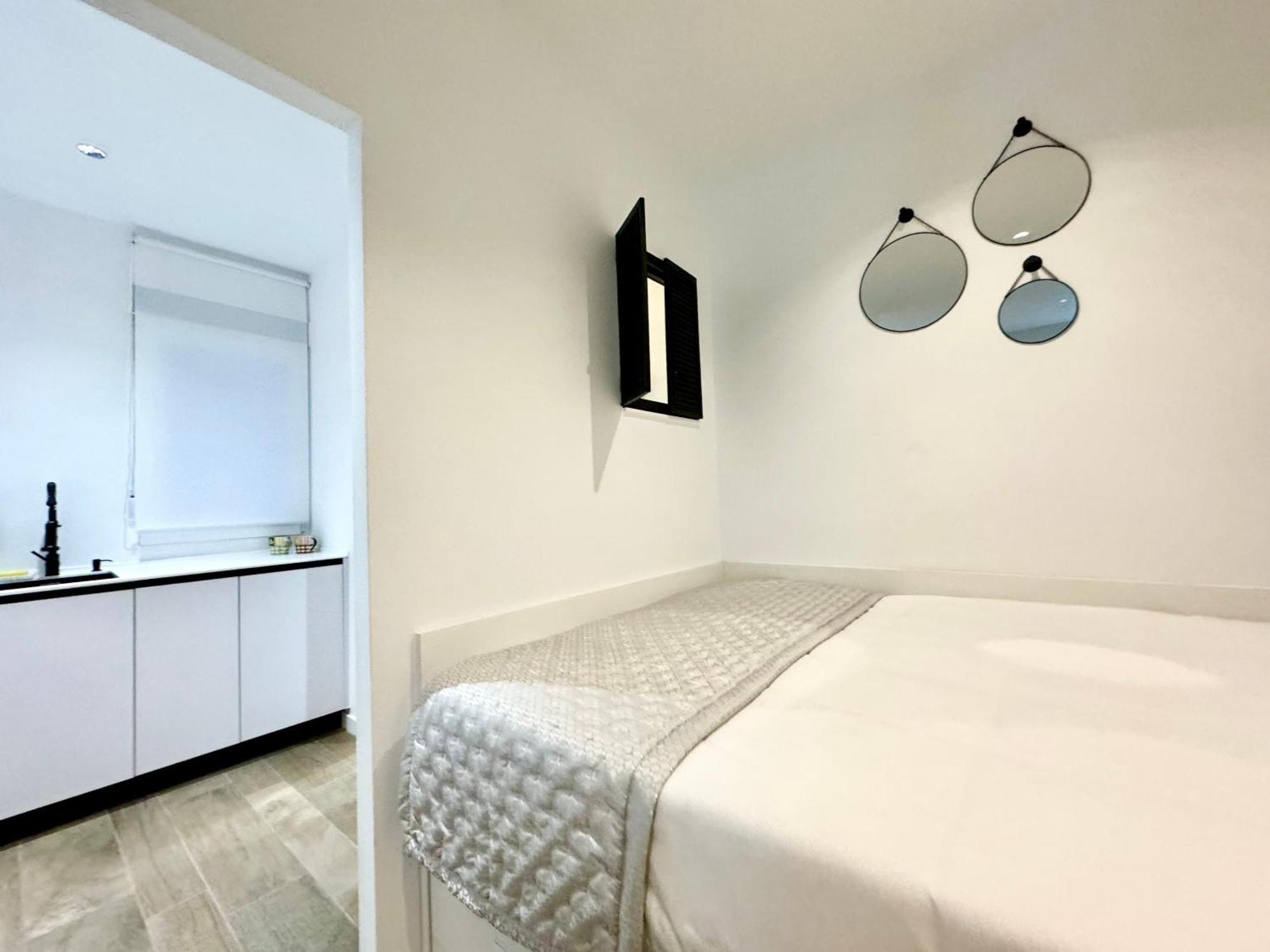 Luxury Flat City Center Full Equipe Non Touristic マドリード エクステリア 写真
